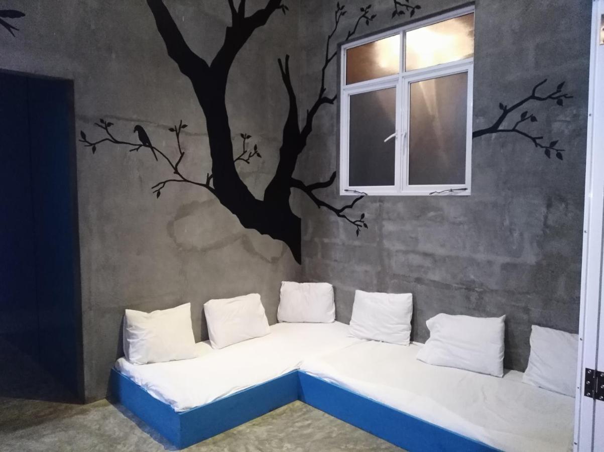 Cycling Backpacker Hostel & Cafe أونا واتونا المظهر الخارجي الصورة