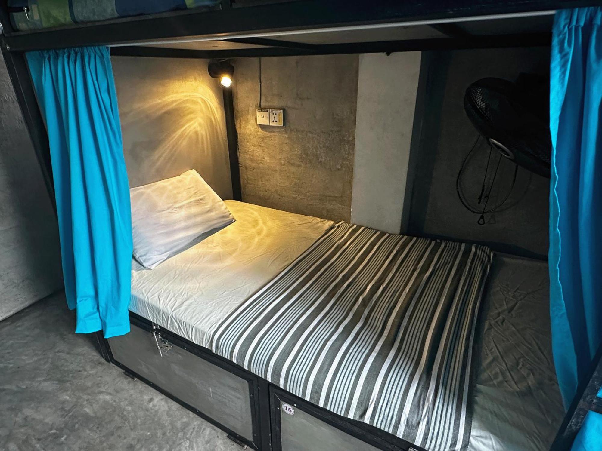 Cycling Backpacker Hostel & Cafe أونا واتونا المظهر الخارجي الصورة